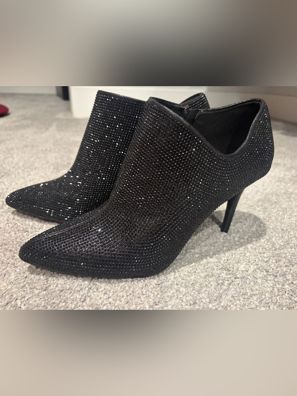 EUC Jessica Simpson Averna sparkly booties boots 9